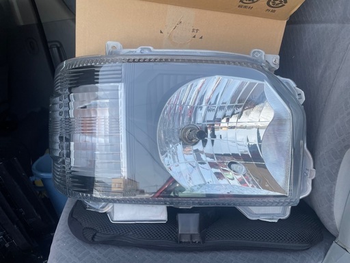 値下げ　ハイエース　左右　4型フェイスチェンジ用インナーブラック