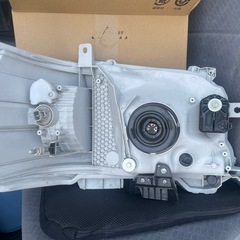 値下げ　ハイエース　左右　4型フェイスチェンジ用インナーブラックの画像