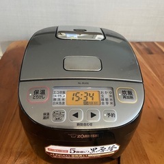 象印　炊飯器