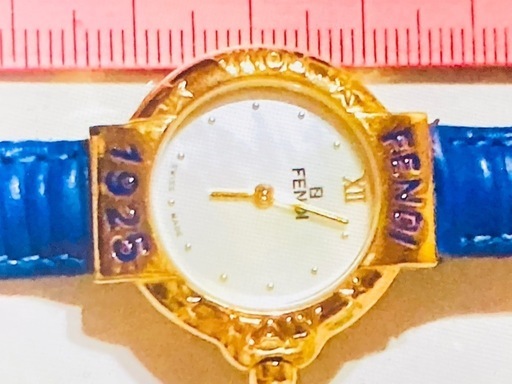 FENDIのレディース腕時計