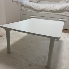 ニトリローテーブルの画像
