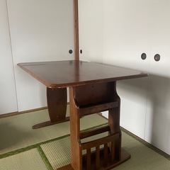 ダイニングテーブル　片バタ式　【東京都杉並区-引取限定】