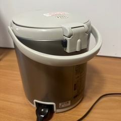 電気ポットの画像