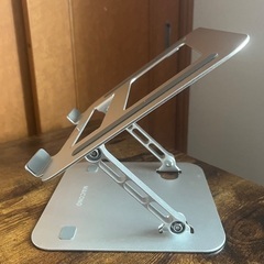 軽量 ノートパソコンスタンドの画像