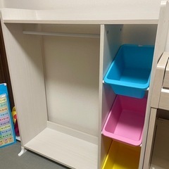 こども用ハンガーラック収納
