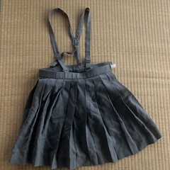 青島小学校女子制服スカート120か130？