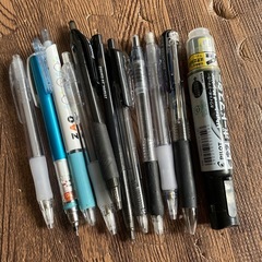ボールペン　シャーペン