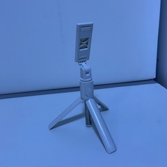 スリーコインズ 自撮り棒の画像