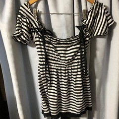 トゥララ　半袖リボンつき