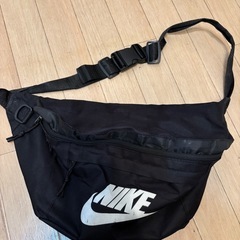 ウエストバッグ