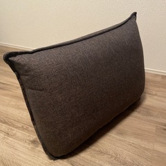 【美品】背もたれクッションの画像