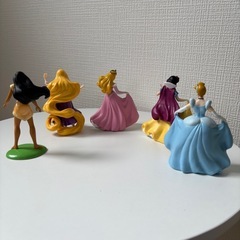 日本未発売❤️カリフォルニアディズニー購入品　ディズニープリンセス　フィギュアの画像