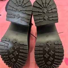 厚底ブーツ
の画像