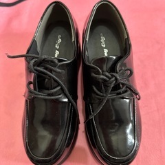 厚底ローファー
