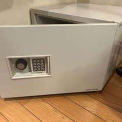 あげます。金庫