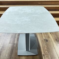 家具 生活家具 BoConcept　ダイニングテーブル　ライトグレー×ホワイトの画像