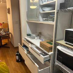 あげます。食器棚