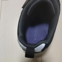 さらにお値下げ‼️QVC VIONIC スニーカーの画像