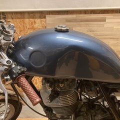YAMAHA ヤマハ　SR400 カフェレーサー　低走行の画像