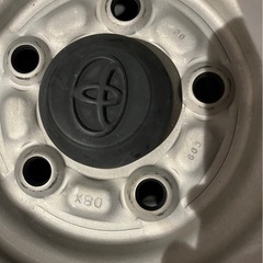 スタッドレスタイヤ　トラック用　の画像