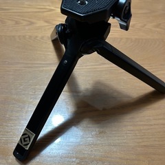 美品 金属製コンパクト三脚