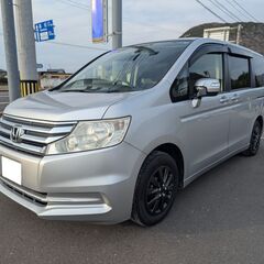 車検８年３月　１０インチナビ　キーレス　ETC　ステップワゴン