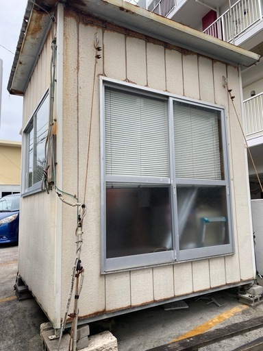 取引決まりました。プレハブ4畳ぐらいだと思います。