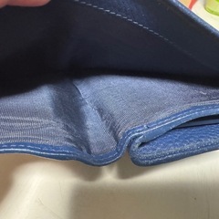 【美品】プラダの財布ブルーの画像