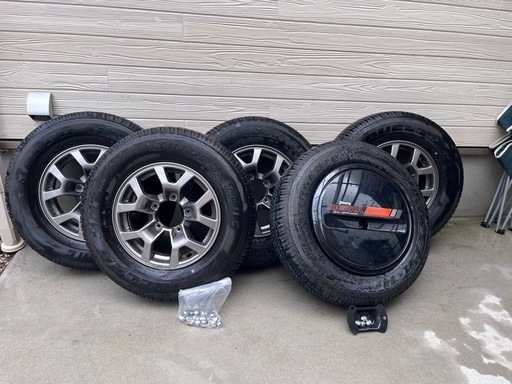 ジムニーシエラ　純正タイヤ5本中古