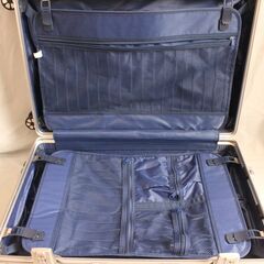 大型　白いスーツケース　4泊5日程度の画像