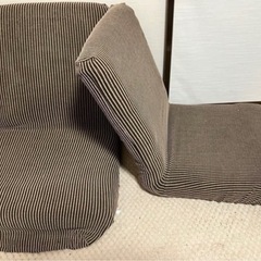 座いす2つ　カバー付きの画像