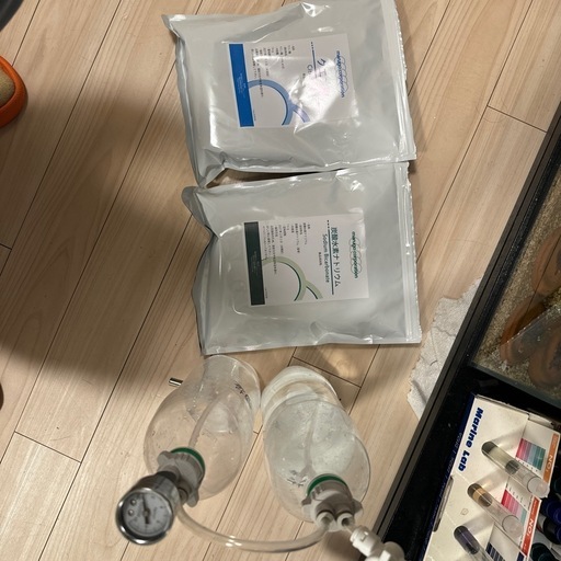 60cmの水槽がセットで売っています。