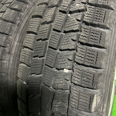 スタッドレスタイヤ　アルミ付き　175/65R15　アクアなど　ダンロップの画像