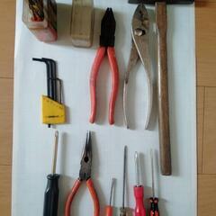 工具　金槌　+-ドライバー　フライヤー　六角レンチ　ラジオペンチ...