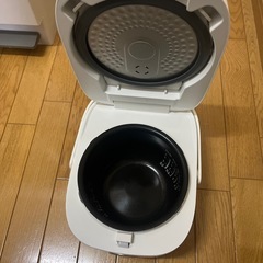 TOSHIBA 炊飯器の画像