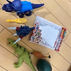 恐竜オモチャ&パズル　5点セット　
