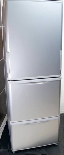 美品　両開き2022年式　SHARP 350ℓ