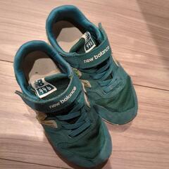 ニューバランス19センチの画像