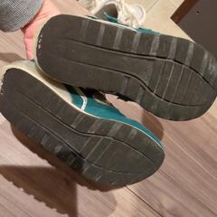 ニューバランス19センチの画像