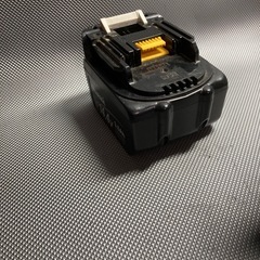 ④マキタ 14.4V 3A バッテリー　中古品　72回の画像