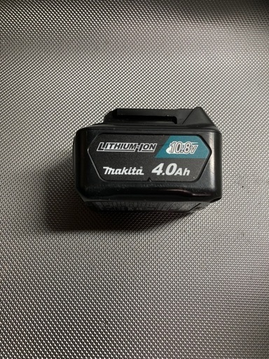 ①マキタ 10.8V 4.0A バッテリー