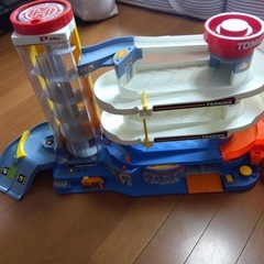 トミカタワー
の画像
