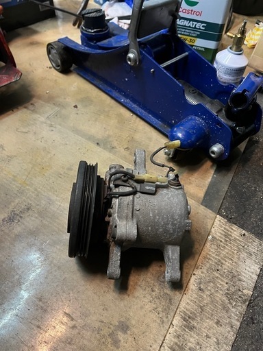 ハイゼットのコンプレッサー