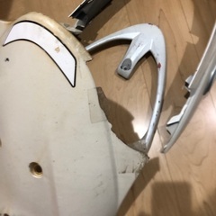 v125g カウルの画像