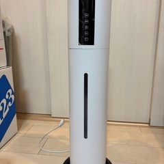 加湿器　タワー型　7.5リットル　お洒落