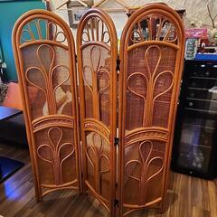 藤のついたての画像