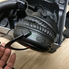 3/21引き取り希望！HYPERX ゲーミングワイヤレスヘッドホンの画像