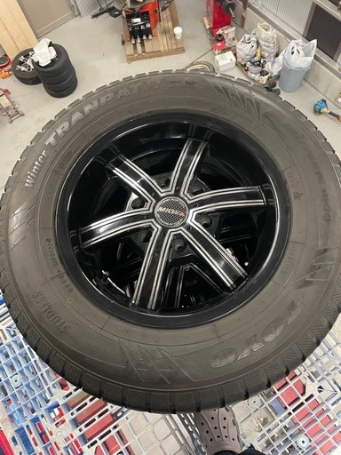 ハイエース スタッドレス タイヤホイールセット
 