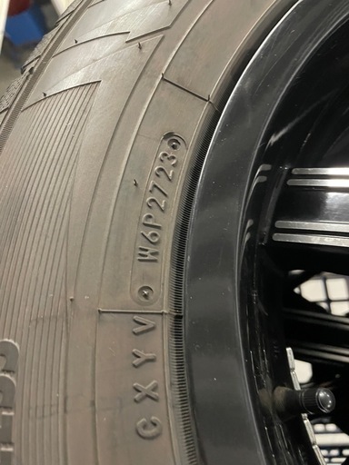 ハイエース スタッドレス タイヤホイールセット
 