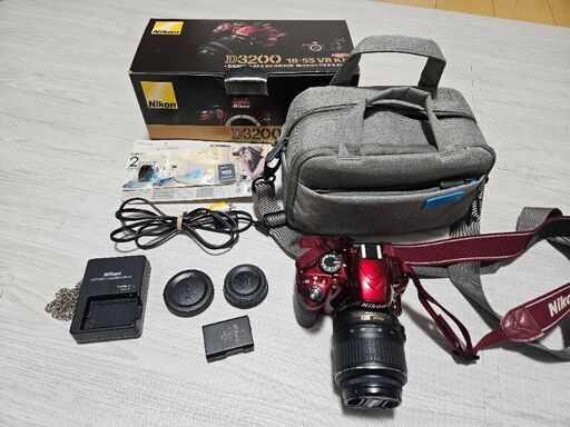 Nikon D3200 デジタル一眼レフ レッド 18-55mm VR